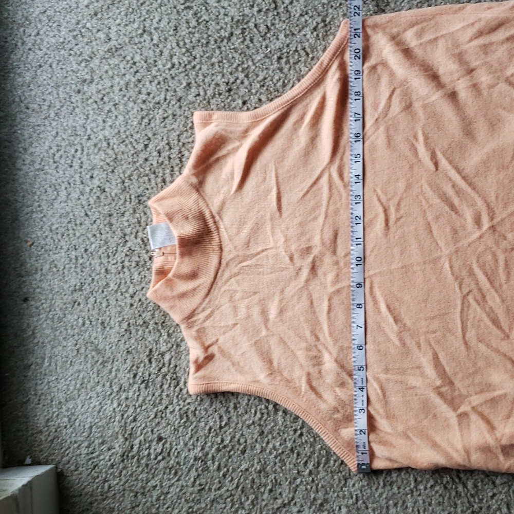 2/$30 sweater - Picture 4 of 6